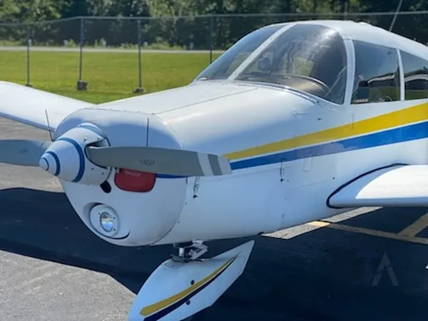 1968 Piper PA-28-140 N5584F — Right front